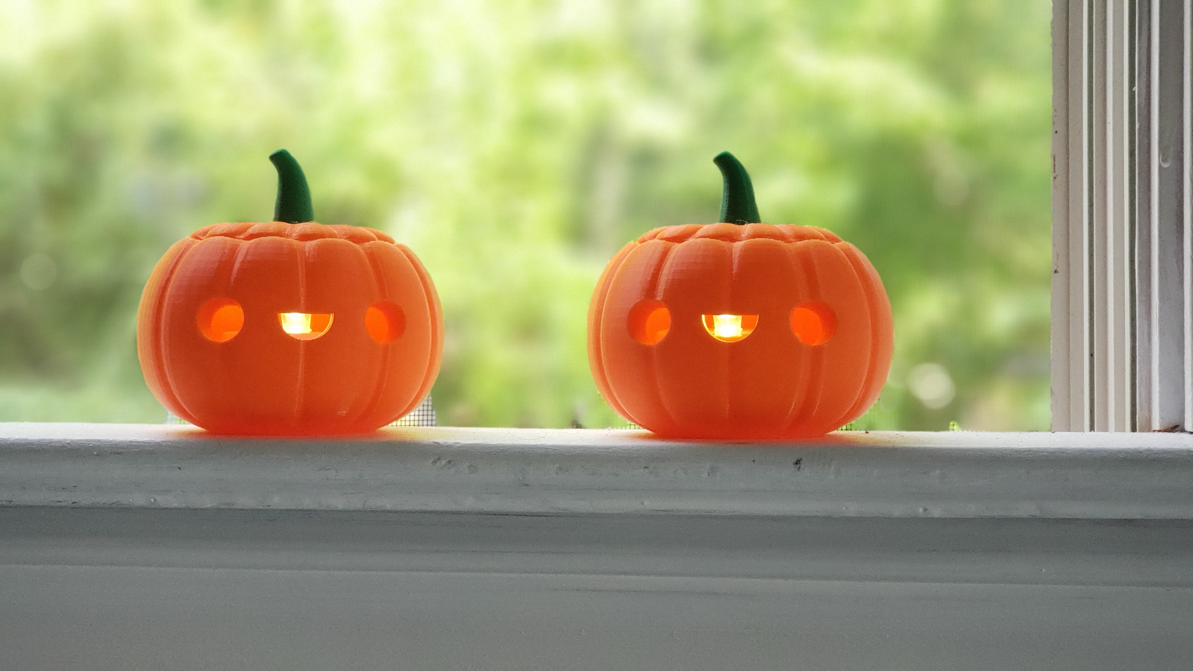 Illuminated cheapest Halloween Jack-O-Lantern Set of 2